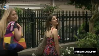 HAZAL KAYA nude in Ask i Memnu