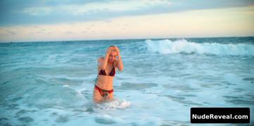 TESSA IA nude in Unstoppable