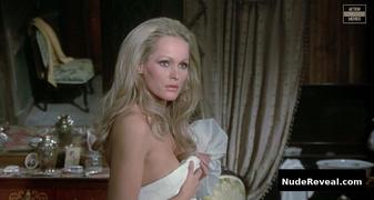 URSULA ANDRESS nude in Soleil rouge