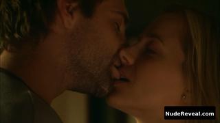 JULIE BENZ nude in Circle Of Friends