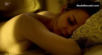 LUISE HEYER nude in Auf einma