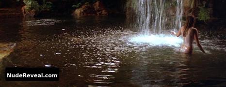 ESTELLA WARREN nude in Kangaroo Jack