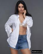 SOUNDARYA SHARMA nude in Housefull 4