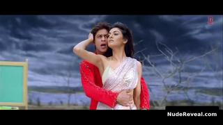 SUSHMITA SEN nude in Main Hoon Na