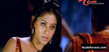 PRIYAMANI nude in Mitrudu