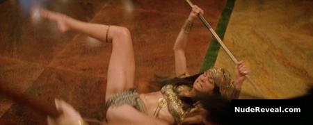 PATRICIA VELASQUEZ nude in The Mummy Returns