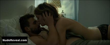 MACKENZIE DAVIS nude in Izzy Gets the F*ck Across Town