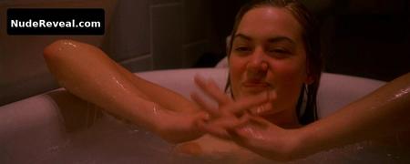 KATE WINSLET nude in Heavenly Creatures
