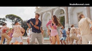 KIARA ADVANI nude in War 2