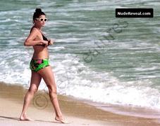 LIV TYLER nude in Liv Tyler Outernet
