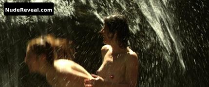 IRENE JACOB nude in Salaud, On T