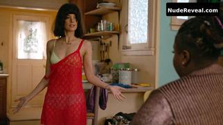 FRANKIE SHAW nude in SMILF