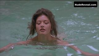CATHERINE ZETA-JONES nude in Splitting Heirs