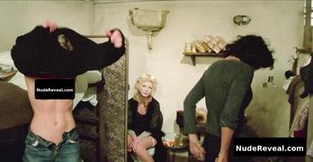 KATIA CHRISTINE nude in Prigione di donne