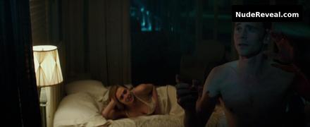 ELIZABETH OLSEN nude in I Saw the Light