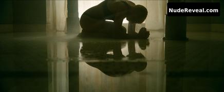 KRISTEN STEWART nude in Underwater