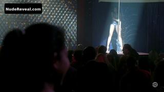 SARA MARTINS nude in Pigalle, la nuit