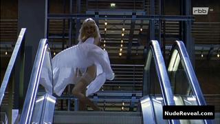 DOLLY BUSTER nude in Polizeiruf 110