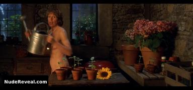 HELEN MIRREN nude in Calendar Girls