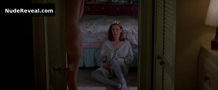 GWYNETH PALTROW nude in Moonlight and Valentino