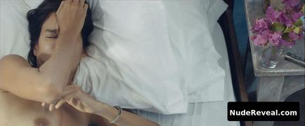 PATRICIA VELASQUEZ nude in Liz in September