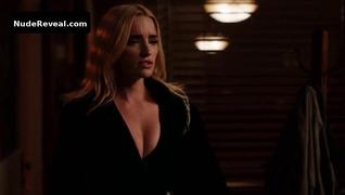 BRIANNE HOWEY nude in Ginny & Georgia