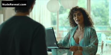 JULIANA PAES nude in Desperate Lies