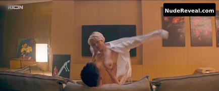 VIKTORIYA MASLOVA nude in Life on Call