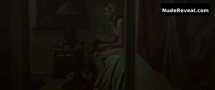 GRETA GERWIG nude in Greenberg