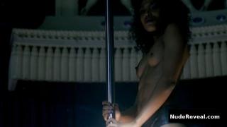 SARA MARTINS nude in Pigalle, la nuit