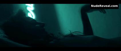 JASMINE TRINCA nude in Supereroi