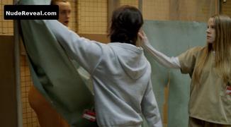 TAYLOR SCHILLING nude in Orange is the New Black
