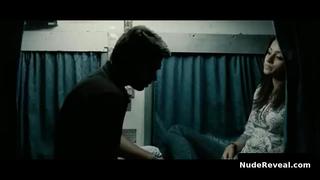 TRISHA KRISHNAN nude in Vinnaithaandi Varuvaayaa