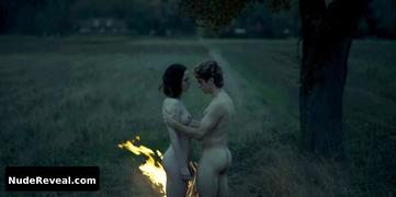 PAULINA KRZYZANSKA nude in Absolute Beginners