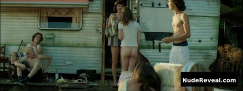 LAURA DROSOPOULOS nude in We