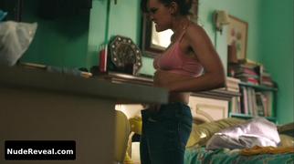 FRANKIE SHAW nude in SMILF