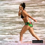 LIV TYLER nude in Liv Tyler Outernet