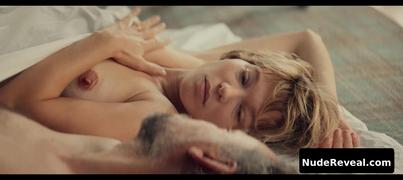 LEA SEYDOUX nude in Tromperie