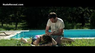 KARIN HANCZEWSKI nude in Im Sommer Wohnt Er Unten