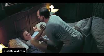 ANDREA SAWATZKI nude in Leo und Claire