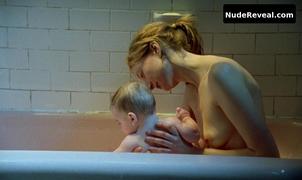 ALBA ROHRWACHER nude in Hungry Hearts