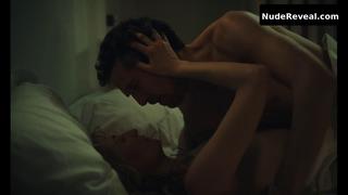 ALBA ROHRWACHER nude in Hors saison