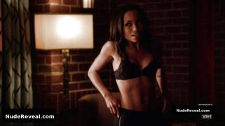 LOGAN BROWNING nude in Hit the Floor
