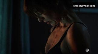 LOUISE BOURGOIN nude in Hippocrate