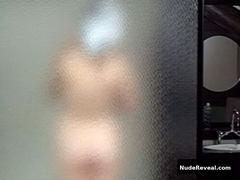 FAYE DUNAWAY nude in Amanti