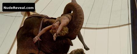 REESE WITHERSPOON nude in Water for Elephants