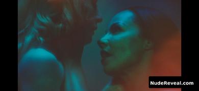 AMANDA BRUGEL nude in Infinity Pool