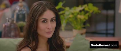 KAREENA KAPOOR nude in Good Newwz