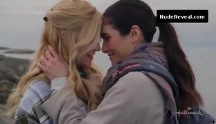 ARIENNE MANDI nude in Love, Classified