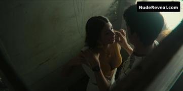 MIMI KEENE nude in Sex Education